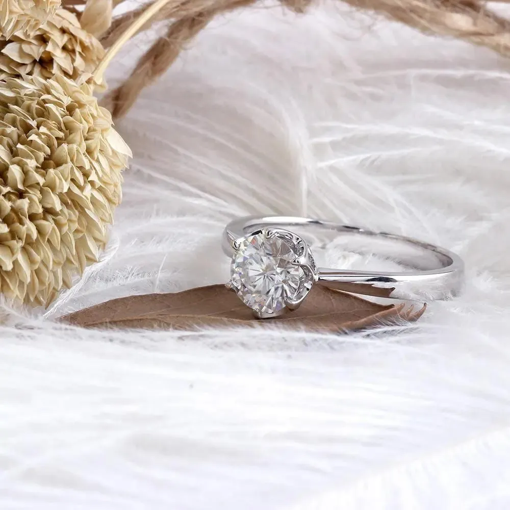 14k White Gold Solitaire Moissanite Ring 1ct