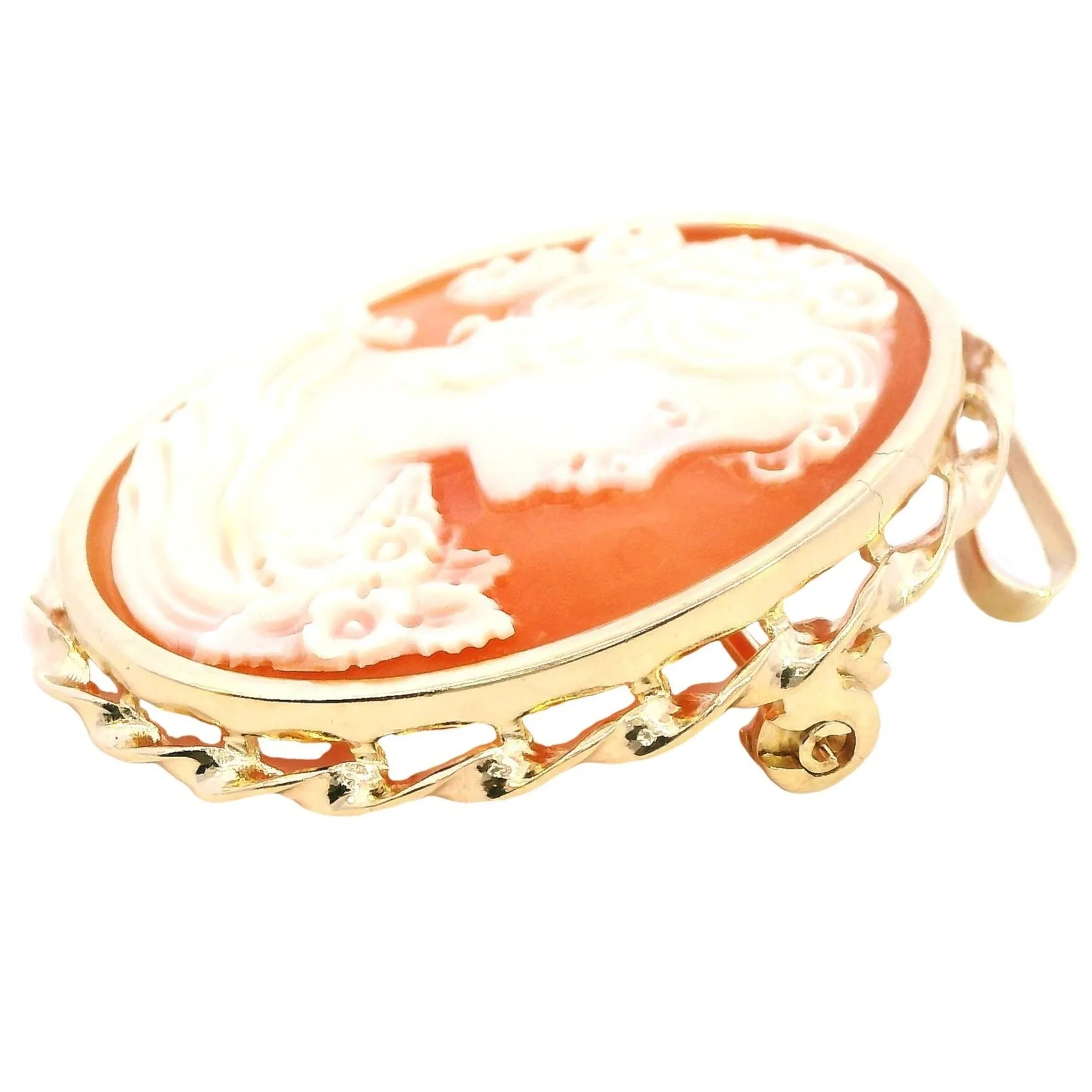 A Piece of History 9ct Yellow Gold Shell Cameo Brooch/Pendant