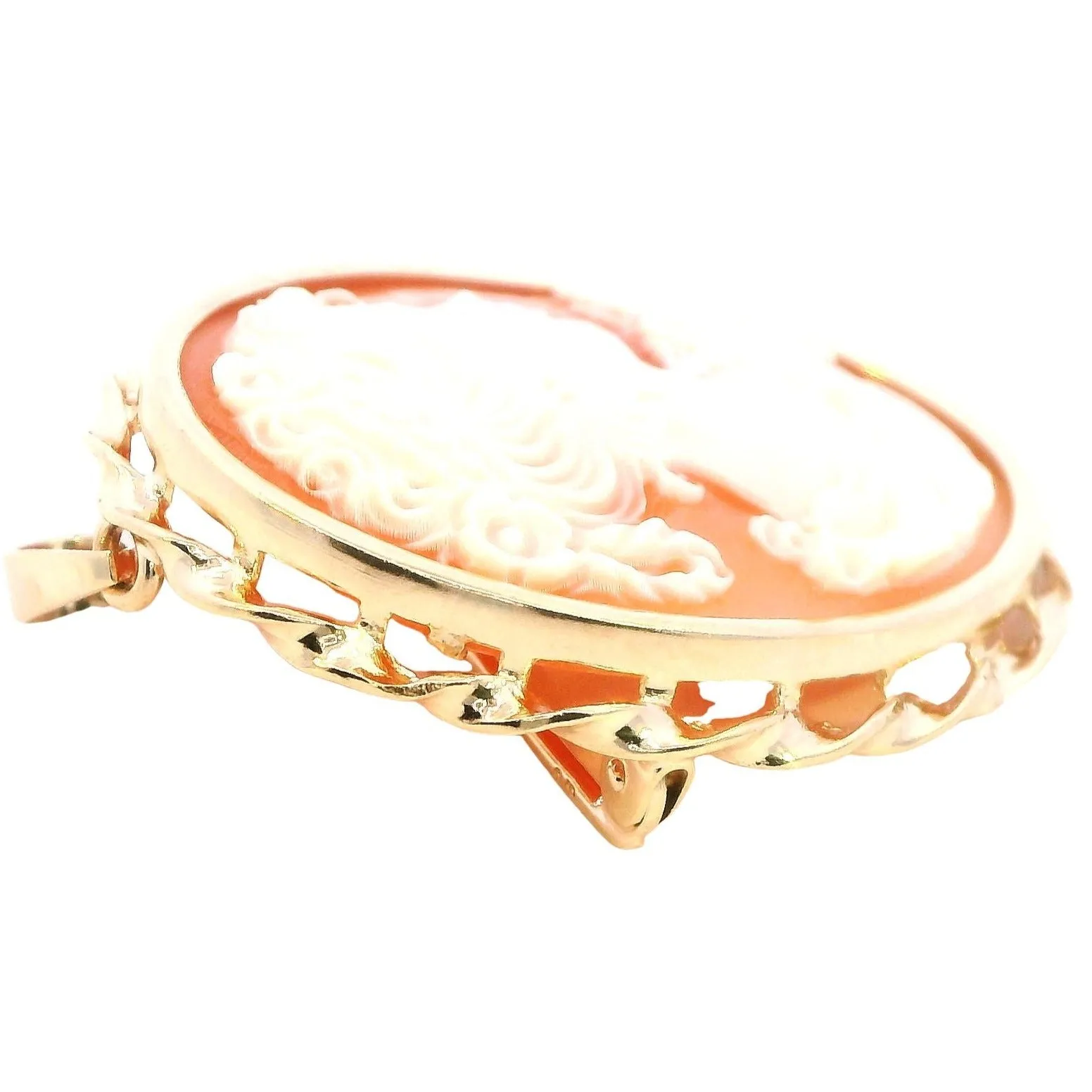 A Piece of History 9ct Yellow Gold Shell Cameo Brooch/Pendant