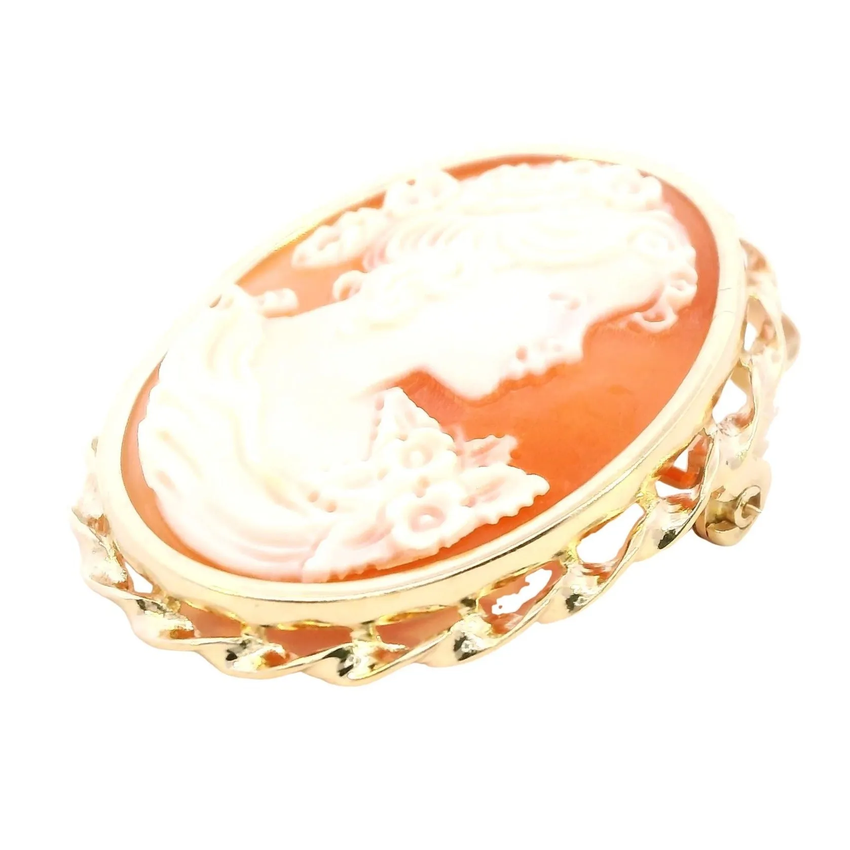 A Piece of History 9ct Yellow Gold Shell Cameo Brooch/Pendant