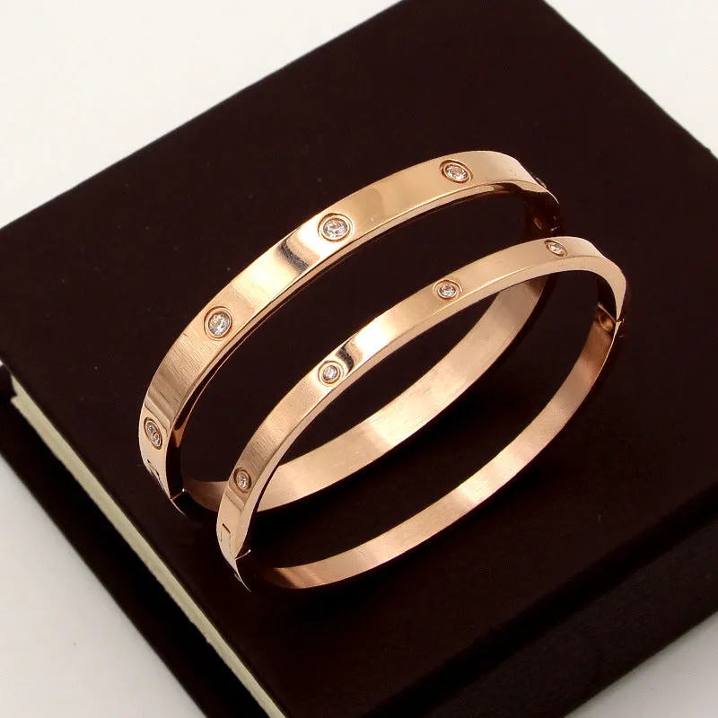 Classic Style Beautiful Lovers Bracelets Woman Bracelets Stainless Steel Bangles and Bangles Cubic Zirconia Golden Woman Jewelry Gifts