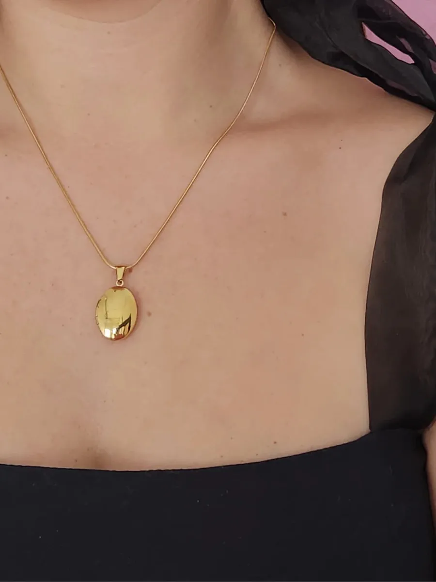 CoutuKitsch Genevieve Locket Necklace