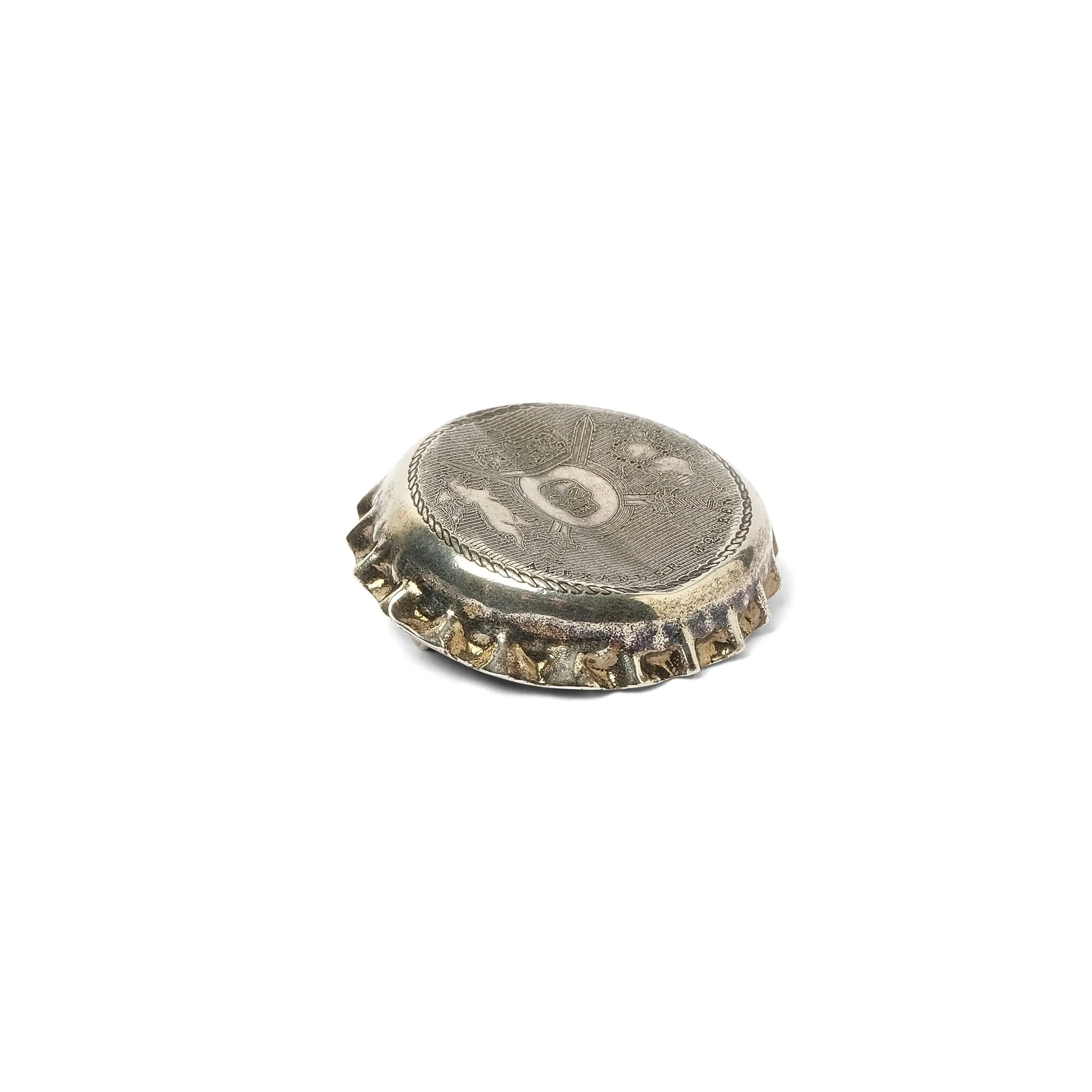 Cup Brooch in Silver