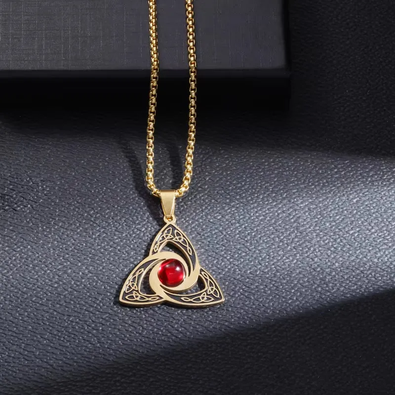 Elegant Zirconia Clover Pendant Necklace - Stylish Stainless Steel Chain for Women’s Party Jewelry Gifts