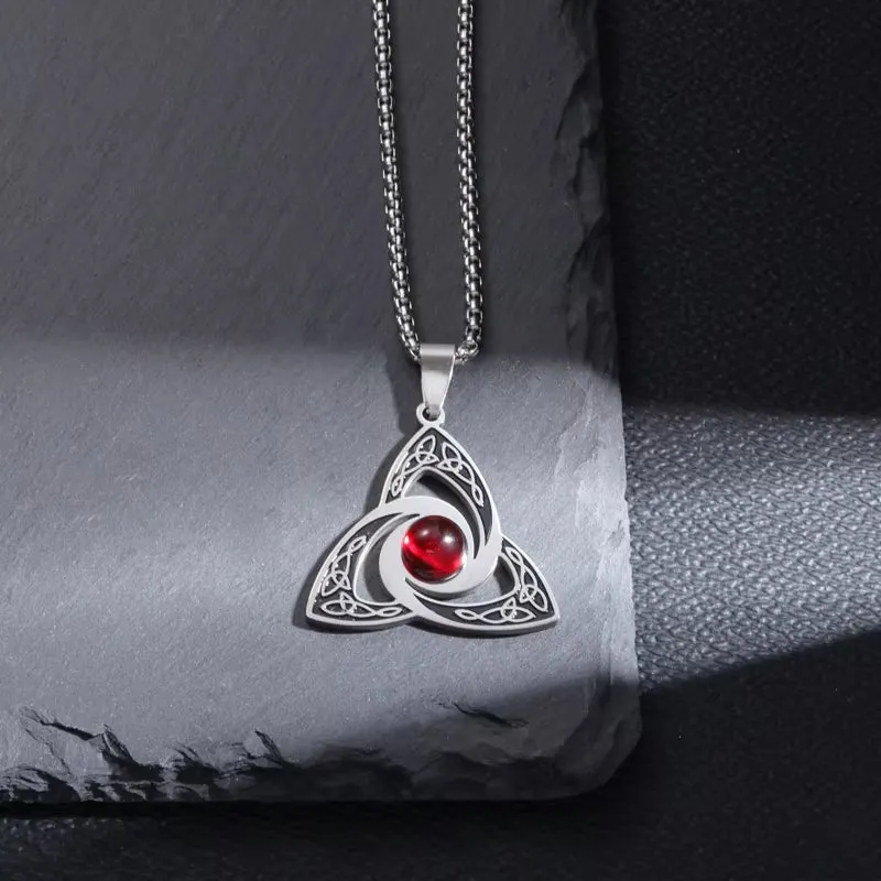 Elegant Zirconia Clover Pendant Necklace - Stylish Stainless Steel Chain for Women’s Party Jewelry Gifts