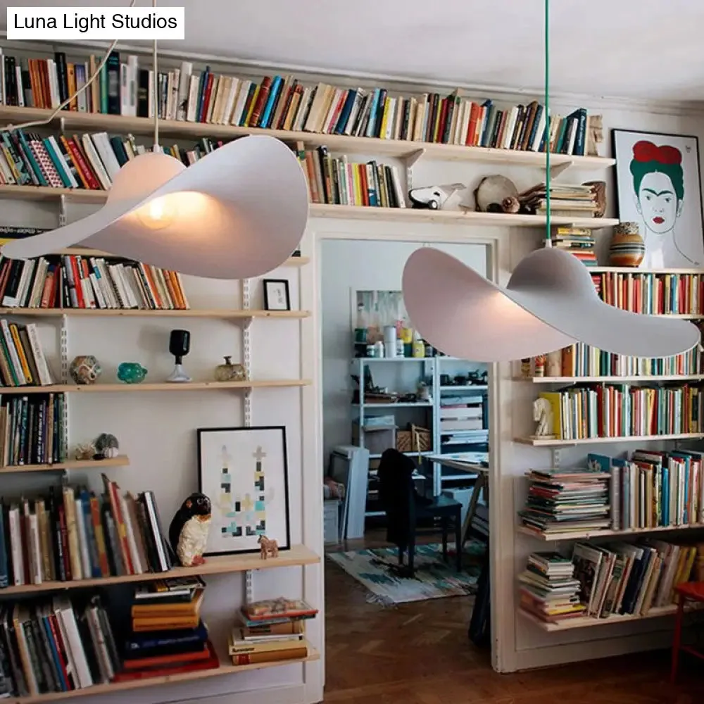 Stylish Wide-Brimmed Hat Pendant Lamp for Minimalist Living Room Decor